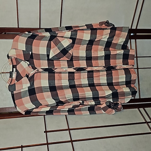 EUC maurices flannel - Picture 1 of 3